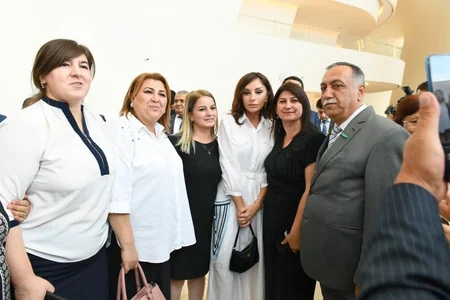 Azərbaycanın Birinci vitse-prezidenti Mehriban Əliyeva məcburi köçkünlərin tədbirində iştirak edib