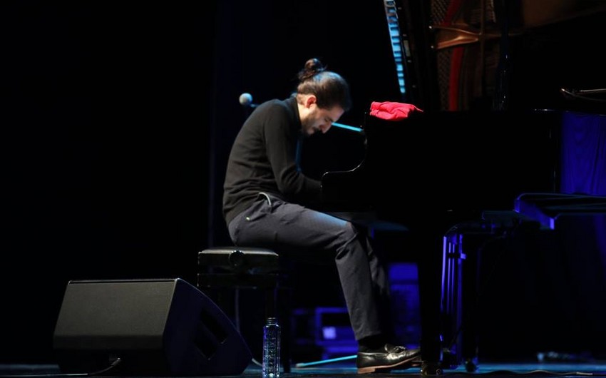 İsfar Sarabski Rumıniyada konsert proqramı ilə çıxış edib