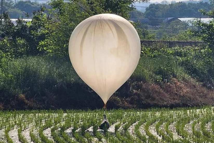 KXDR Cənubi Koreyaya yenidən zibil balonları buraxıb