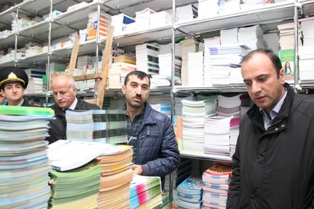 “Sədərək” Ticarət Mərkəzində dini təyinatlı ədəbiyyatın və əşyaların satışı ilə məşğul olan mağazalarda monitorinq keçirilib