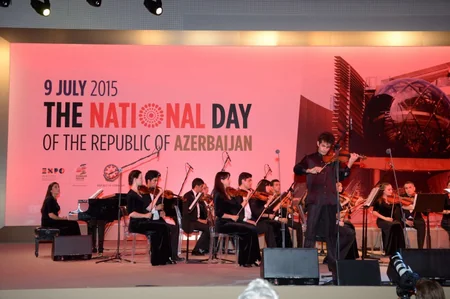 Heydər Əliyev Fondu “Milan Expo 2015”də Azərbaycan “Milli gün”ü çərçivəsində konsert proqramı təşkil edib