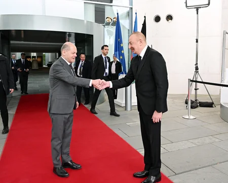 İlham Əliyev və Olaf Şolts birgə mətbuat konfransı keçiriblər - YENİLƏNİB-2