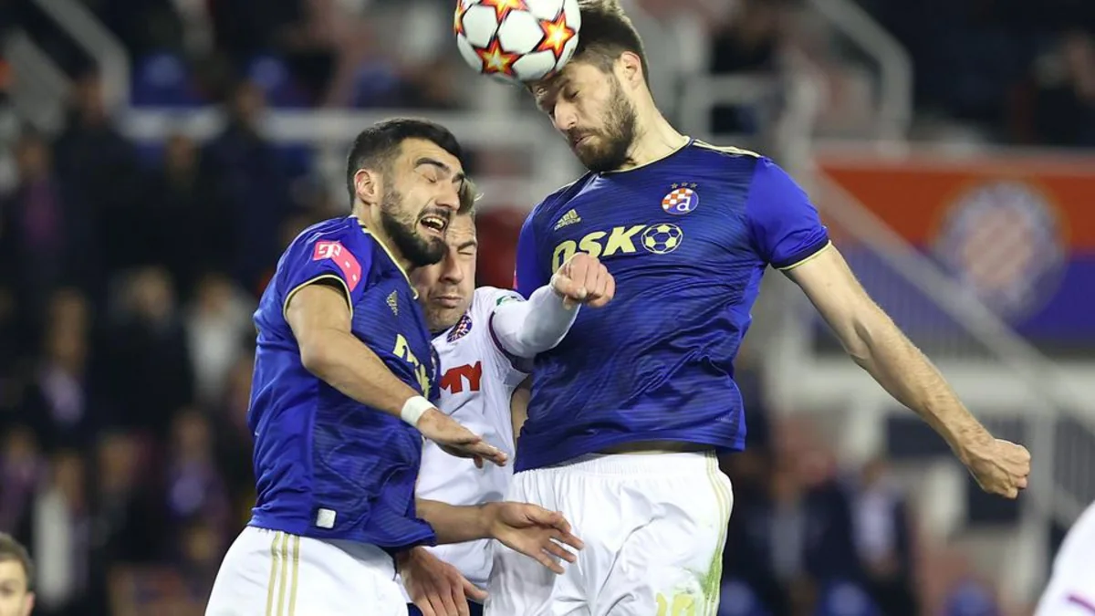 Dinamonun baş məşqçisi: Mahir Emrelinin çiyni çıxıb