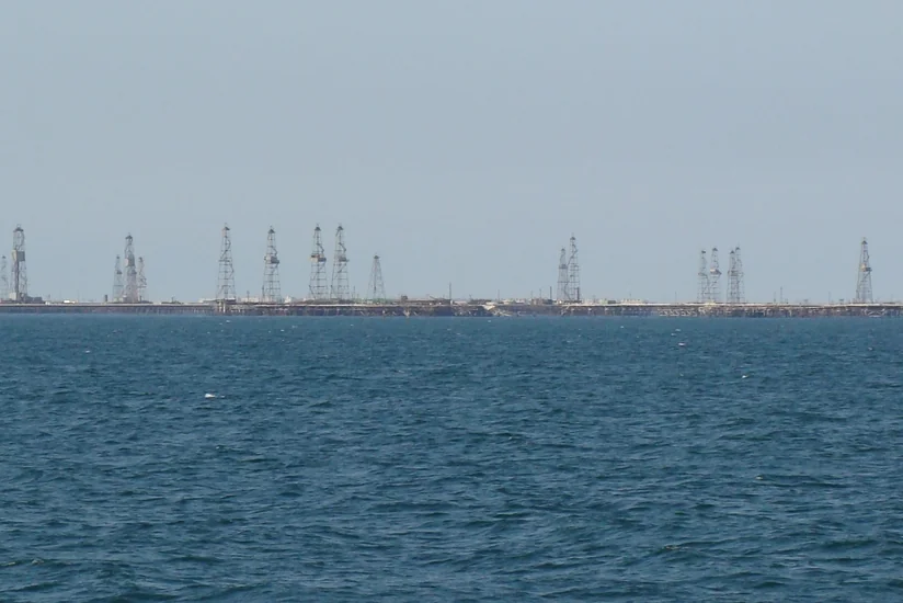 ​Сильный ураган стал причиной аварии на Нефтяных камнях