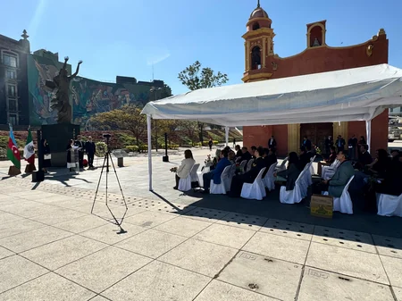 Meksikada Xocalı soyqırımı abidəsinin önündə anım tədbiri keçirilib
