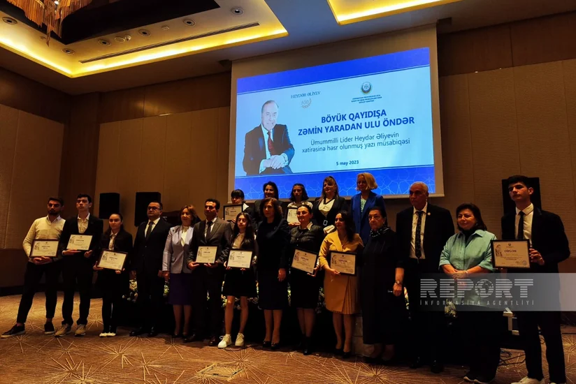 Heydər Əliyevin 100 illik yubileyinə həsr olunan yazı müsabiqəsinin qalibləri mükafatlandırılıb