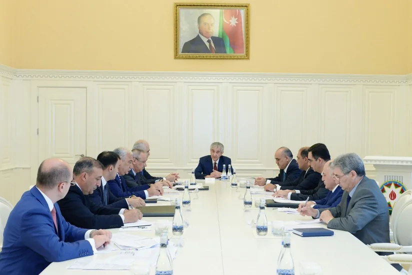 Nazirlər Kabinetində Əmək Münasibətlərinin Tənzimlənməsi və Koordinasiyası Komissiyasının iclası keçirilib