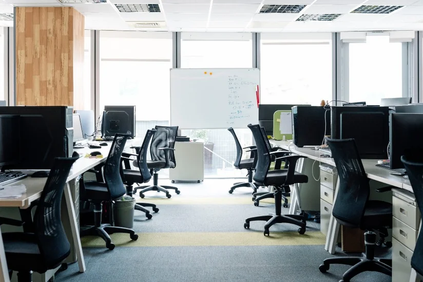 Маск и Рамасвами хотят обязать госслужащих ходить на работу пять дней в неделю