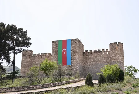 İlham Əliyev və Sadır Japarov Ağdamda Şahbulaq qalasında olublar - YENİLƏNİB
