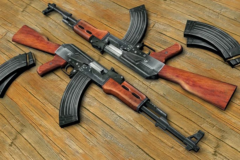 Bakı sakinlərindən iki avtomat silahı götürülüb