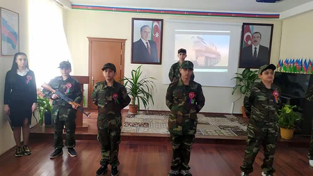 Bakıda şagirdlər ali hərbi məktəbi ziyarət ediblər