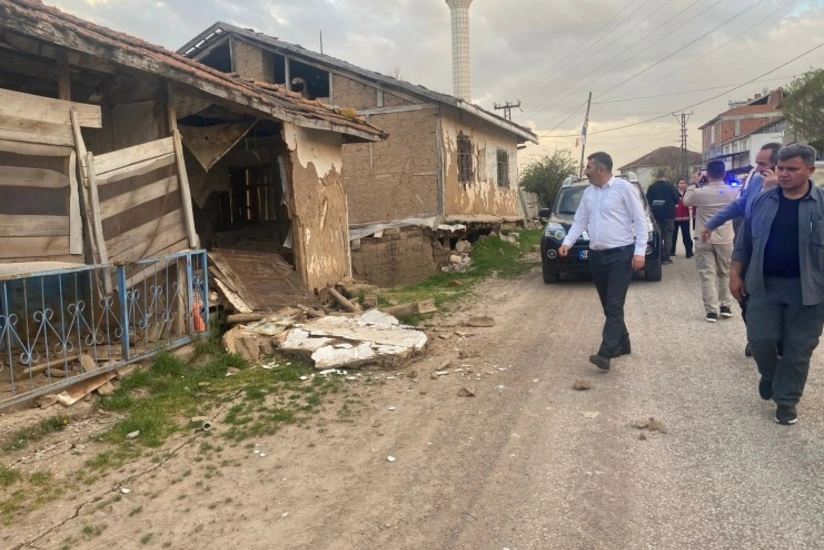 Türkiyədə güclü zəlzələ olub, dağıntılar və xəsarət alan var - YENİLƏNİB