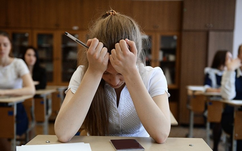 Ötən il Azərbaycanda universiteti bitirib diplom ala bilməyən tələbələrin sayı açıqlanıb