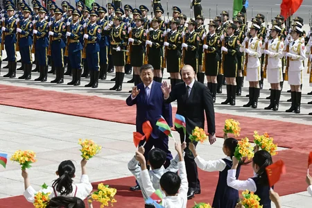 Azərbaycan Prezidenti İlham Əliyevin Pekində rəsmi qarşılanma mərasimi olub