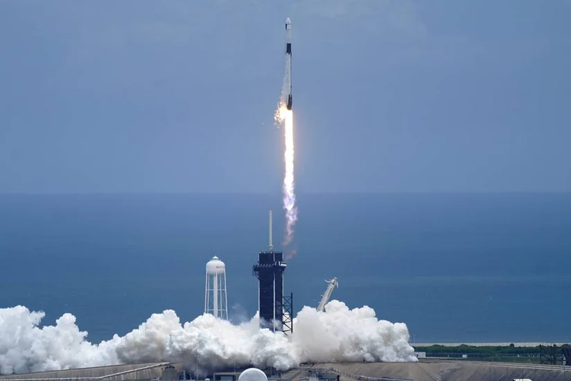 Ракета Falcon 9 с грузовым кораблем Dragon стартовала к МКС