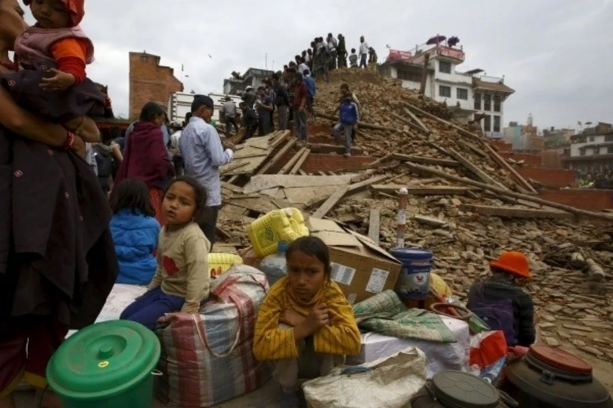 ​Nepalda 1 milyona yaxın uşaq məktəbsiz qalıb