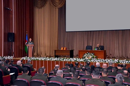 Müdafiə Nazirliyi 2019-cu tədris ilində fərqlənən hərbi qulluqçuları mükafatlandırıb - VİDEO