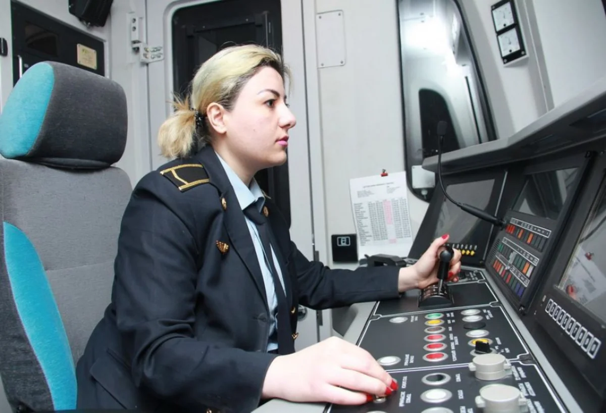 Bakı metrosunda qadın maşinistlərin sayı artırılır