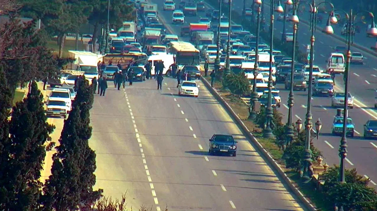 Bakının əsas yolunda sıxlıq yaranıb
