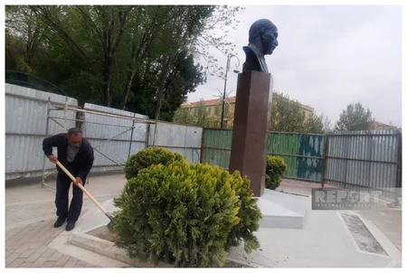 Nəriman Nərimanovun Naxçıvan şəhərindəki büstü yerinə qaytarılıb