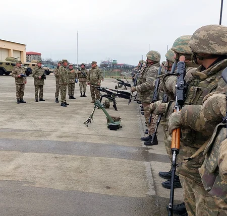 Azerbaijan’s Chief of General Staff checks combat training of several military units