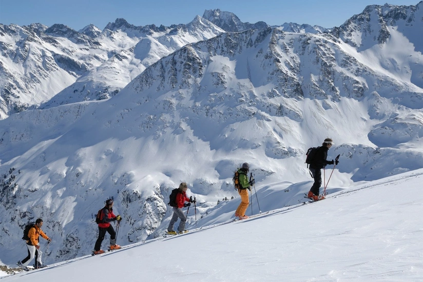 Elbrus dağına turlar təxirə salınıb