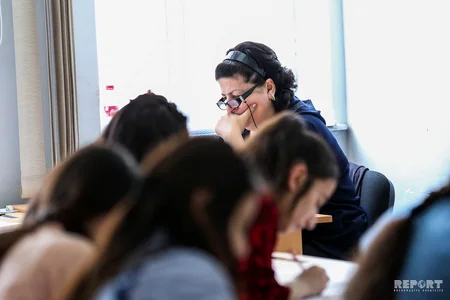 II və III ixtisas qruplarının abituriyentləri üçün qəbul imtahanı keçirilib - FOTO