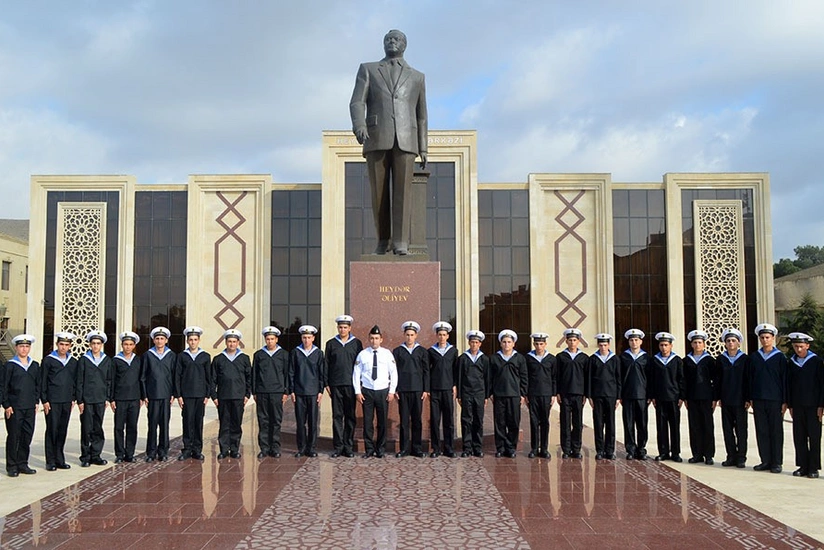Dövlət Müstəqilliyi Günü münasibətilə Azərbaycan Ordusunda silsilə tədbirlər keçirilib