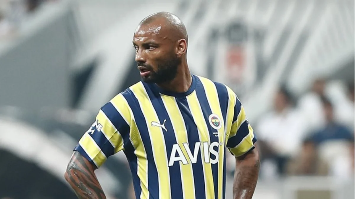Fənərbağça futbolçusu ilə yollarını ayırıb