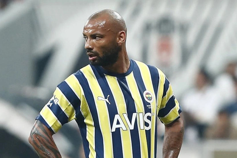 Fənərbağça futbolçusu ilə yollarını ayırıb