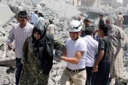 ​Suriyada bir məhəlləyə hücumda 15 nəfər ölüb, onlarla insan yaralanıb - FOTO