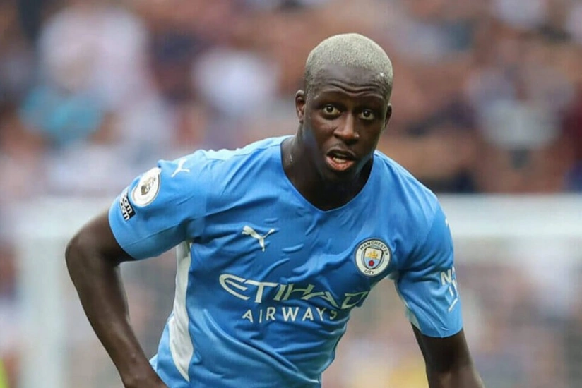 Обвиняемого в семи случаях изнасилования Менди освободили под залог