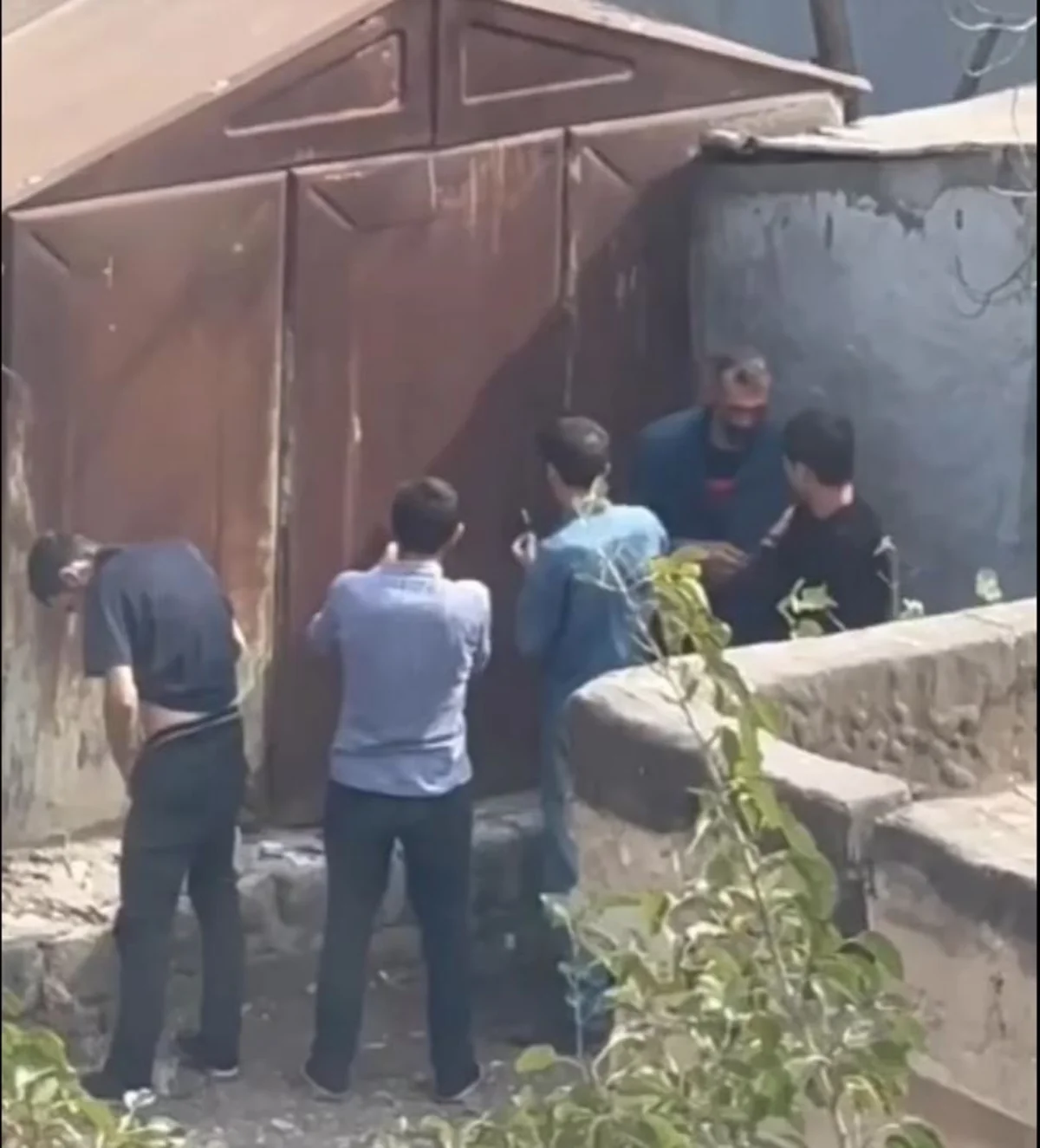 Bakıda qrup halında narkotik qəbul edən şəxslər saxlanılıb