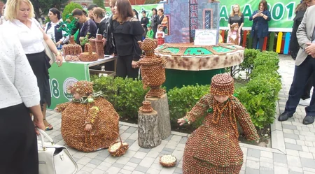 Azerbaijan hosting First International Walnut, Hazelnut and Chestnut Festival - PHOTO