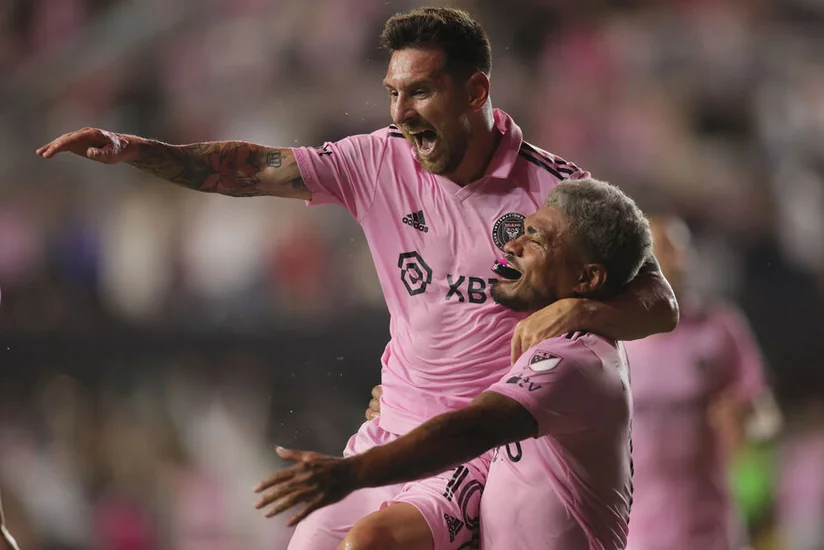 Месси стал лучшим бомбардиром Кубка лиг