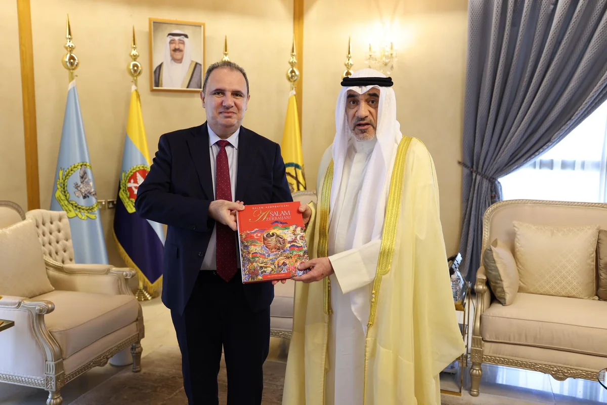 Azerbaijani, Kuwaiti officials discuss cooperation