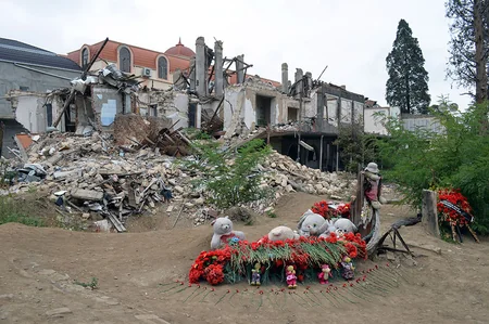 Military attachés of foreign countries commemorate victims of terror in Ganja