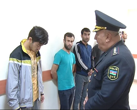 ​Bakıda qaydaları pozan 8 sürücü həbs olunub - FOTO