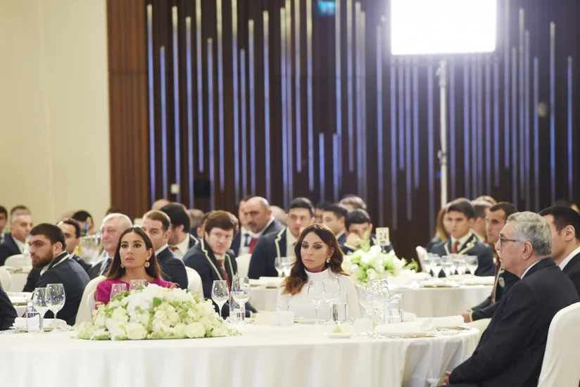 President Ilham Aliyev attends meeting with Azerbaijani athletes who won 4th Islamic Solidarity Games