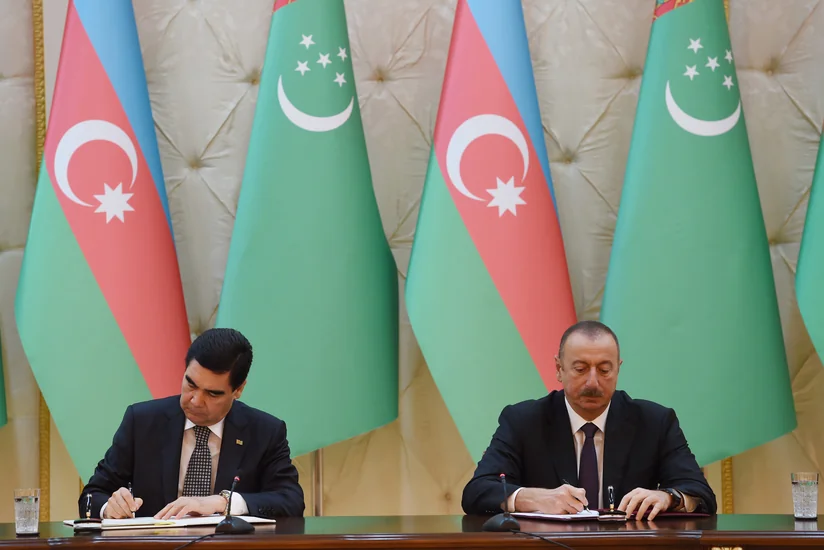 Azerbaijan and Turkmenistan sign documents