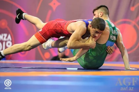 Azərbaycan güləşçiləri Avropa çempionatında iki qızıl, bir bürünc medal qazanıblar - VİDEO - FOTO