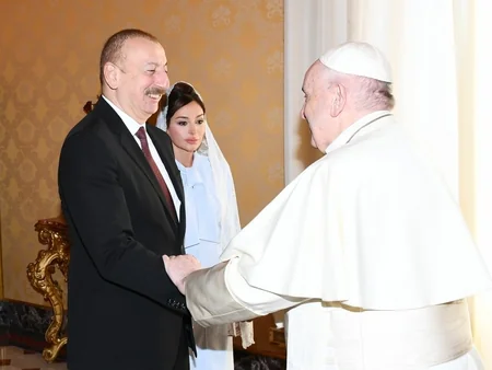 Prezident İlham Əliyev Vatikanda Papa Fransisk ilə görüşdü - FOTO - YENİLƏNİB