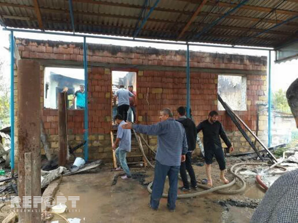Sabirabadda ev yanıb, bir nəfər tüstüdən zəhərlənib - FOTO - VİDEO
