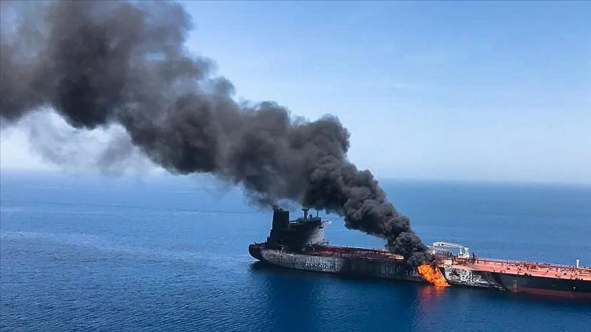 Nigeriya sahillərində tankerdə partlayış zamanı 10 nəfər həlak olub