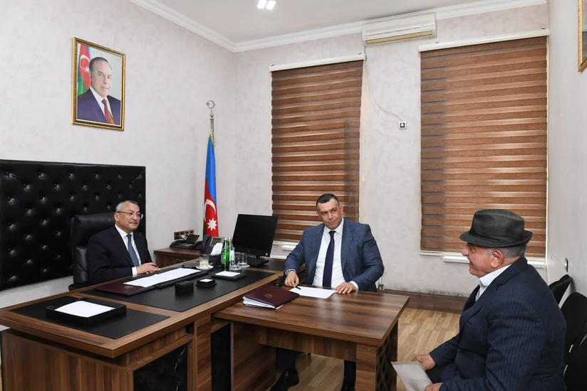 Rövşən Rzayev vətəndaş qəbulu keçirib