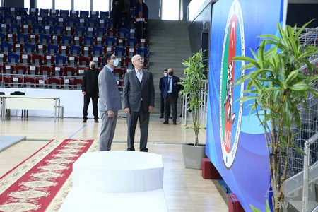 Güləş üzrə Azərbaycan çempionatına start verilib