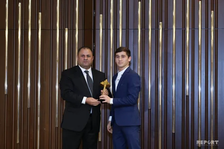 Report İnformasiya Agentliyi İlin media qurumu mükafatına layiq görülüb - FOTO