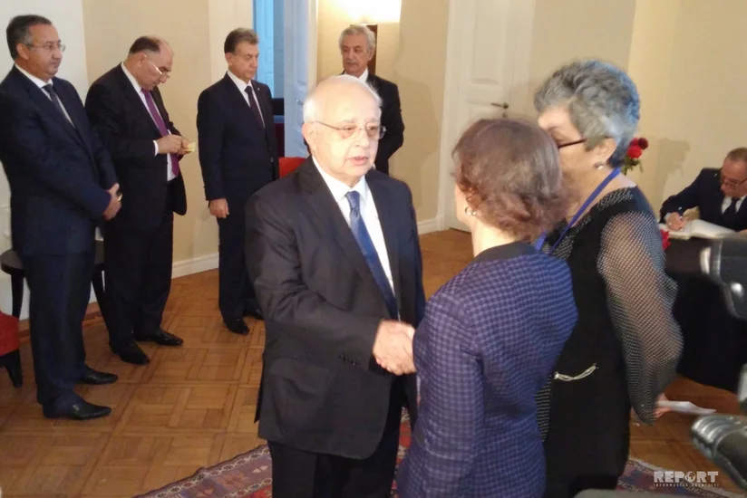 Вице-премьер правительства Азербайджана выразил соболезнования в посольстве Франции - ФОТО