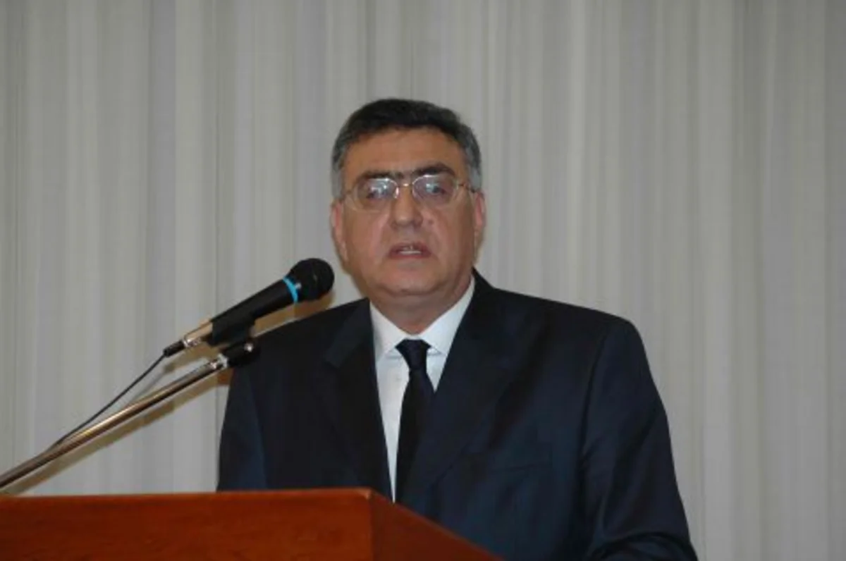 ​MOK və AVF rəsmiləri məşqçilərin seminarında iştirak ediblər