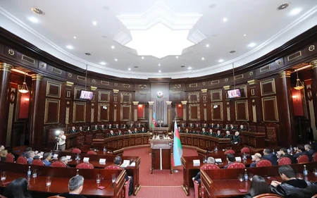 Yeni təyin olunan hakimlər and içiblər